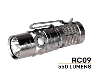 FENIX RC09-TI TITANIUM LED 550 lumens RICARICA MAGNETICA